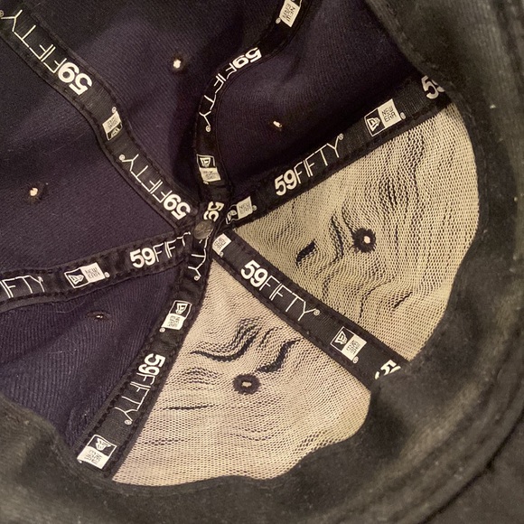 New Era 59Fifty Official On-Field Boston Red Sox Cap - Picture 3 of 6